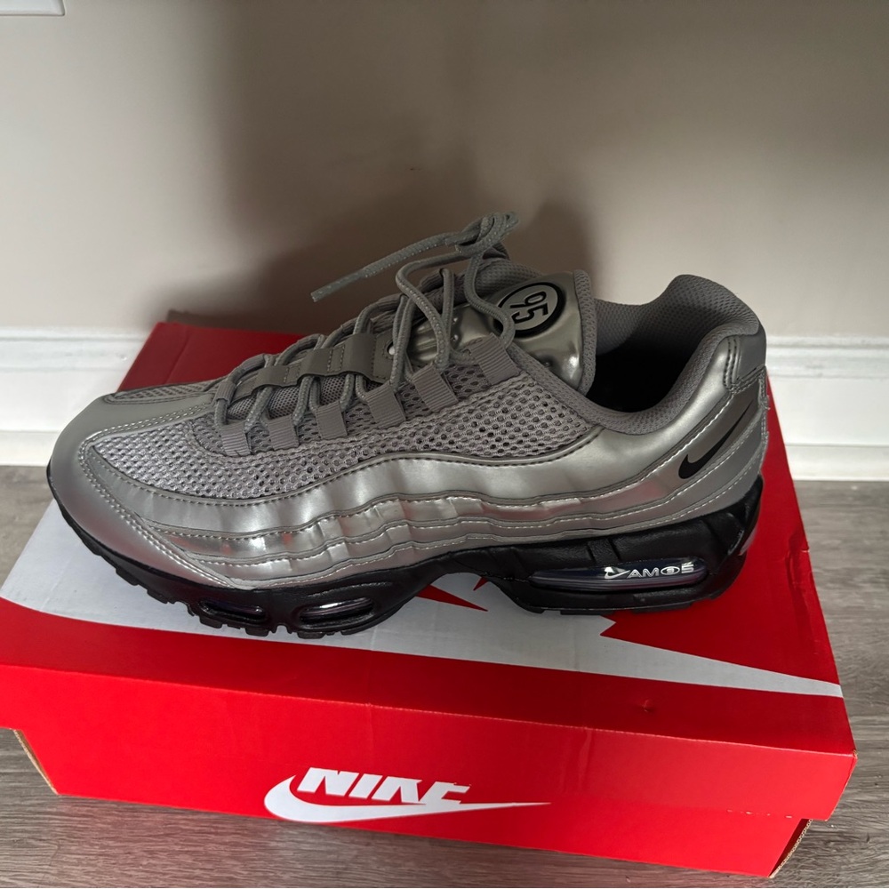 Nike Silver and Black Air Max 95 Runner